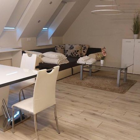 Hajnal Apartman Leilighet Szeged Eksteriør bilde