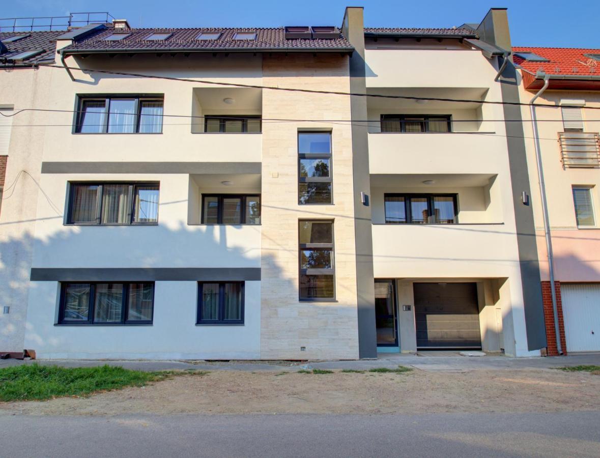 Hajnal Apartman Leilighet Szeged Eksteriør bilde